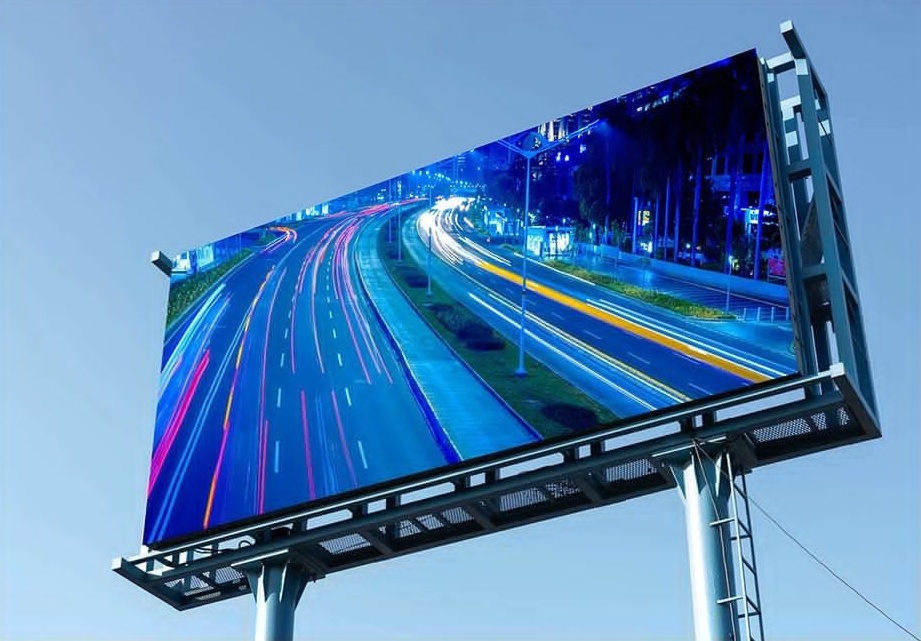 UV Resistance & Driver ICs to Avoid Color Degradation and Patchy Displays