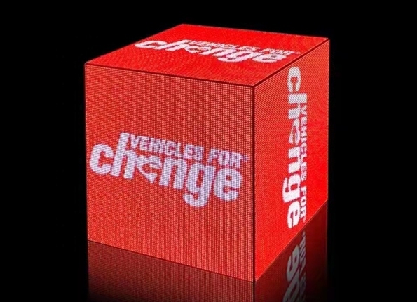 Seamless Magic Cube LED with high refresh rate and remote control