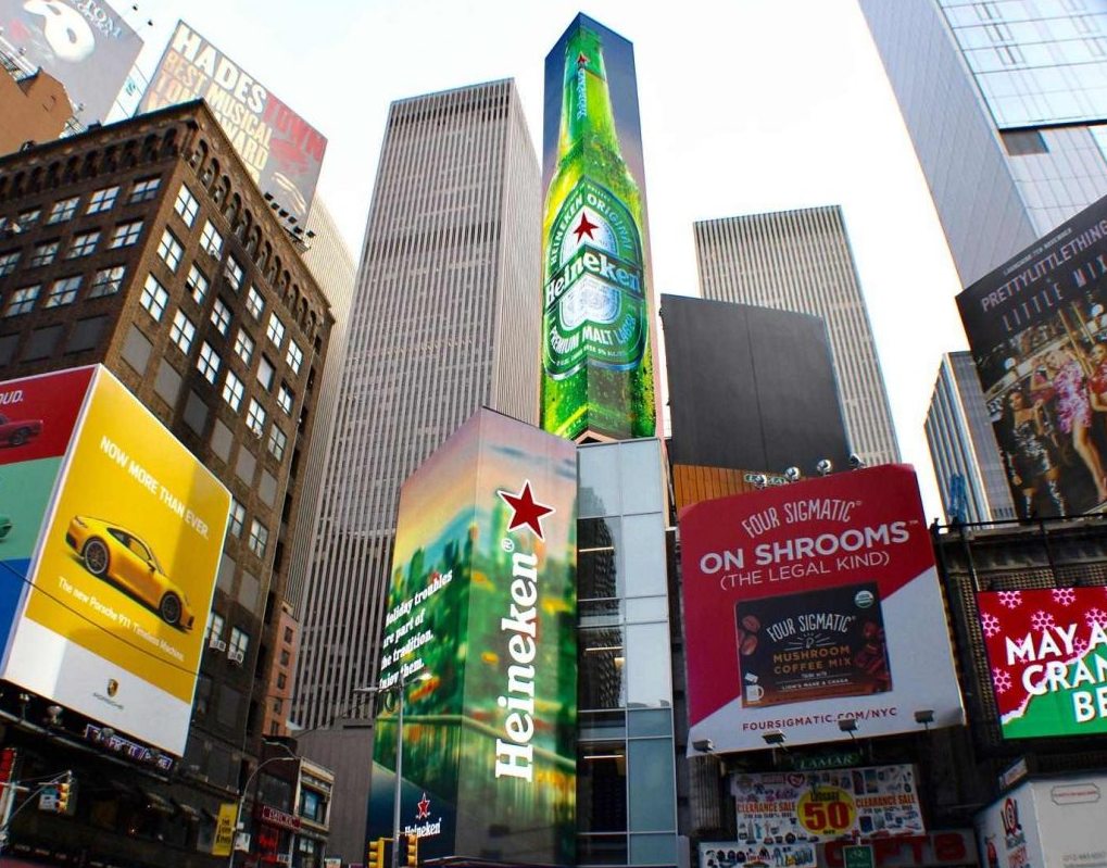 Naked-eye 3D outdoor LED billboards and smart city displays