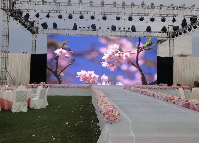 Outdoor wedding LED screen with high brightness and weather protection