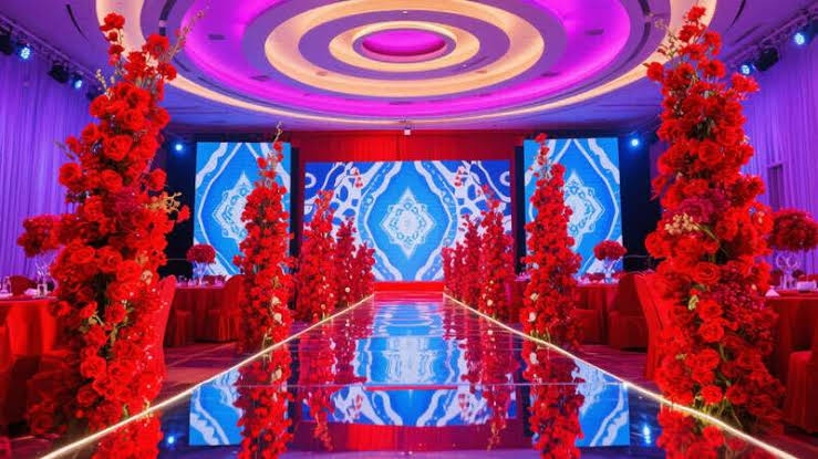 Seamless Stage LED Screen Installation Solutions for Indoor and Outdoor Weddings